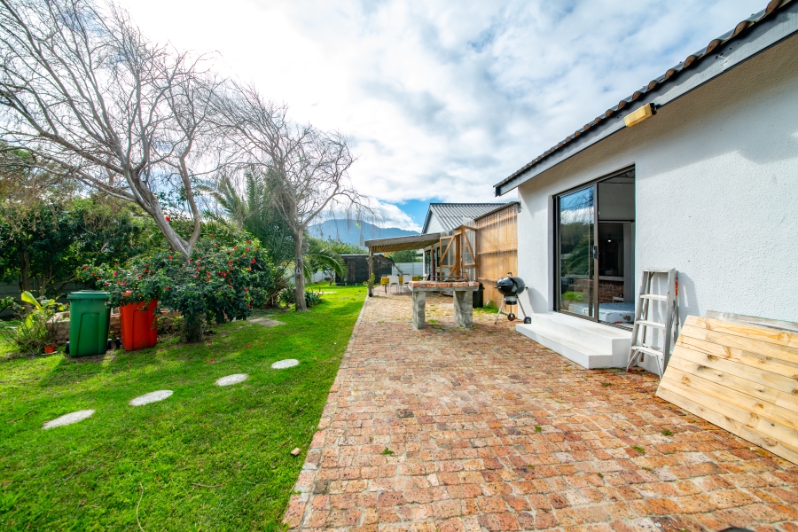 2 Bedroom Property for Sale in Pringle Bay Western Cape